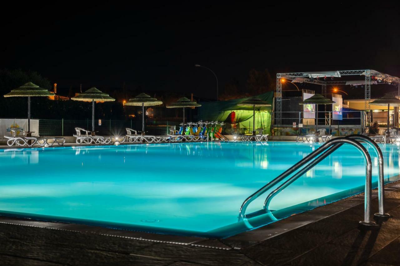 Il Veliero Hotel Follonica Buitenkant foto